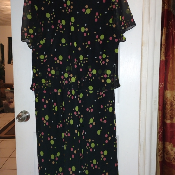 VINTAGE DRESS - Picture 4 of 11